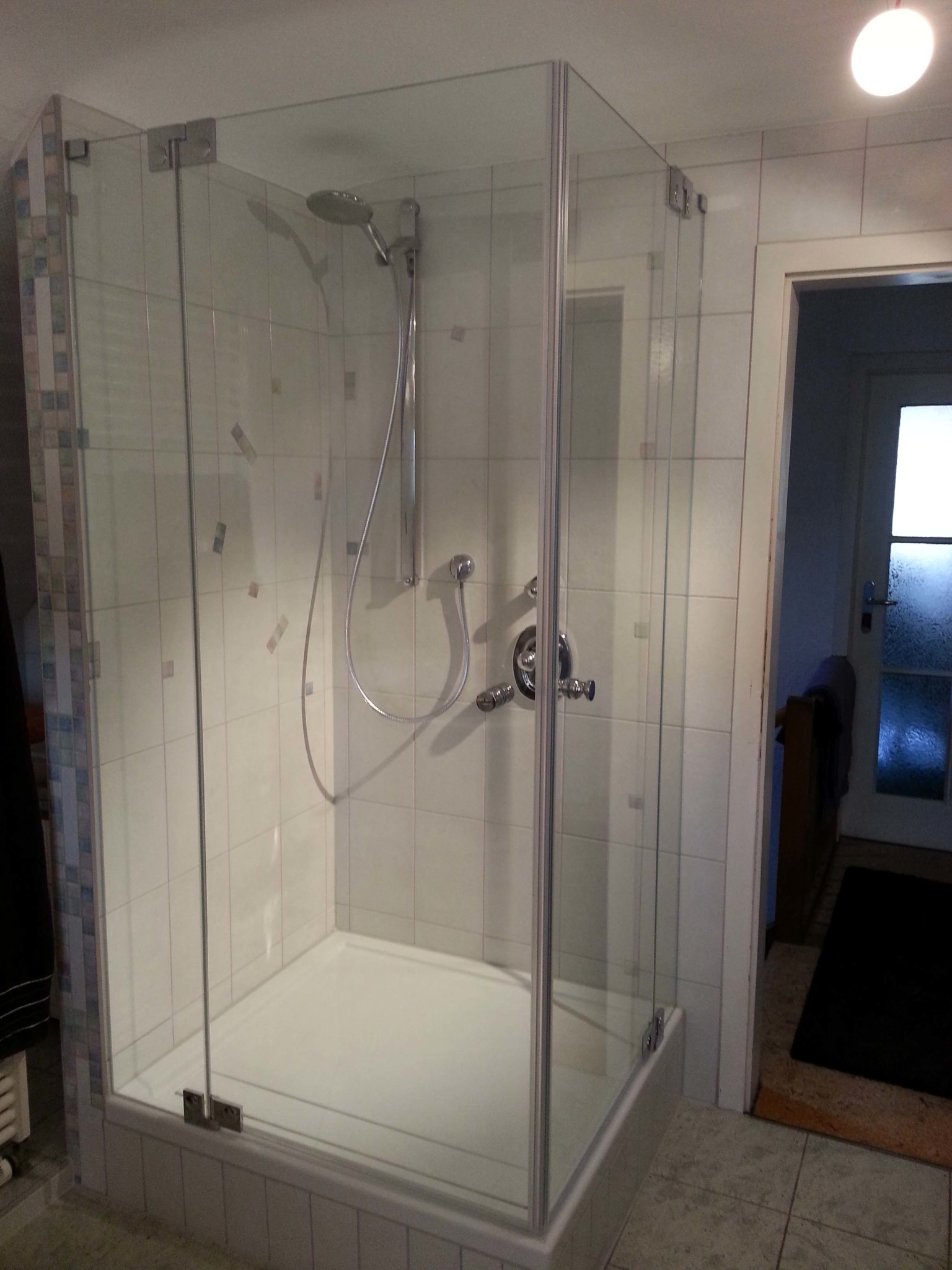 Tiba-220-mit-RK-Wandwinkel Tiba-220-mit-RK-Wandwinkel